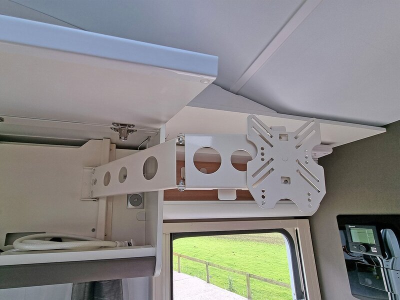 Adria Coral XL Coral XL Plus 670 SP - U420