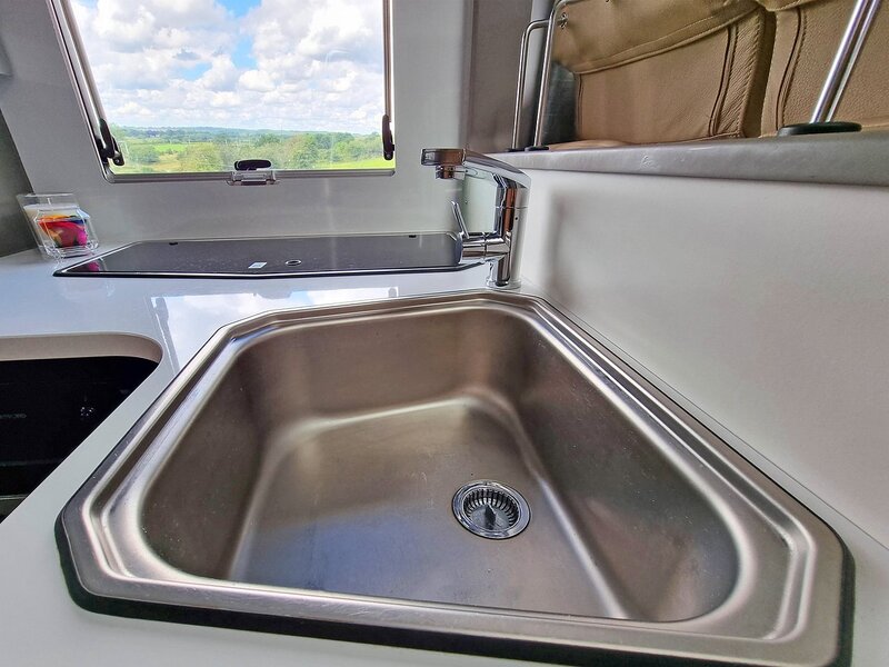 Adria Coral XL Coral XL Plus 670 SP - U420