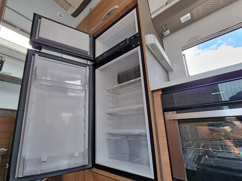 Adria Coral XL Coral XL Plus 670 SP - U420