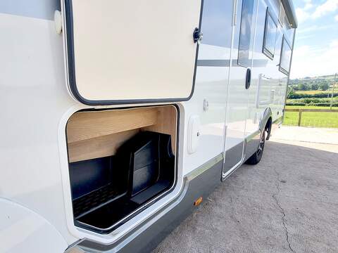 Mobilvetta K-Yacht Motorhome - U470