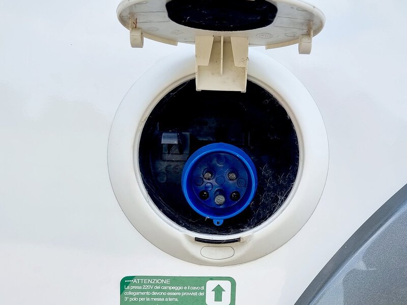 Mobilvetta K-Yacht Motorhome - U470