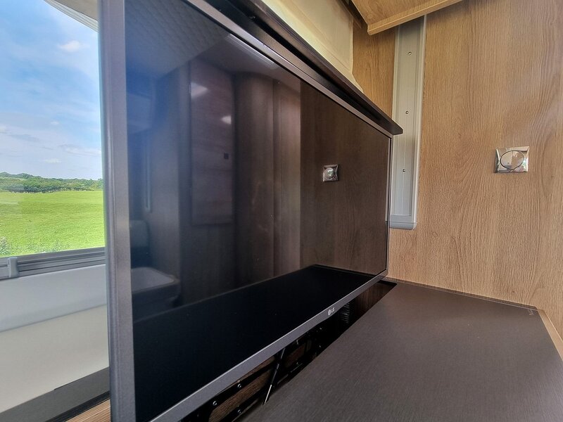 Mobilvetta K-Yacht Motorhome - U470