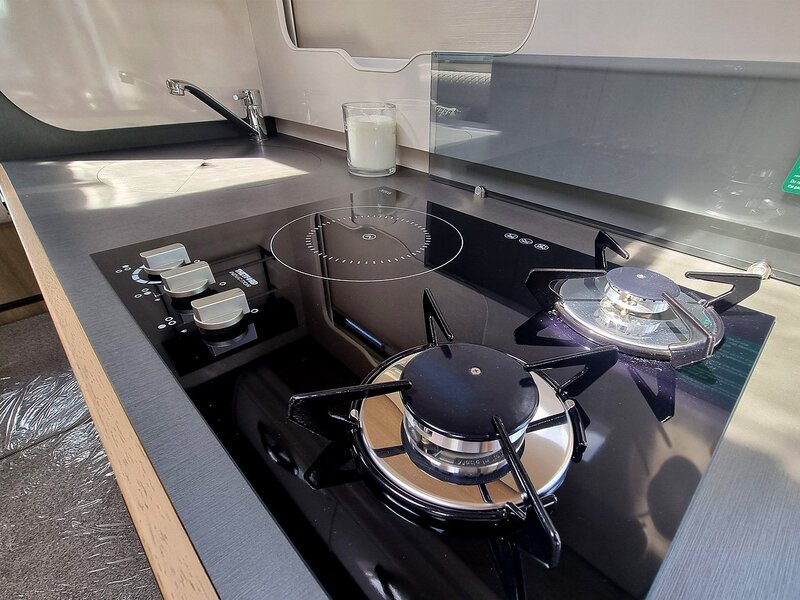 Mobilvetta K-Yacht Motorhome - U470
