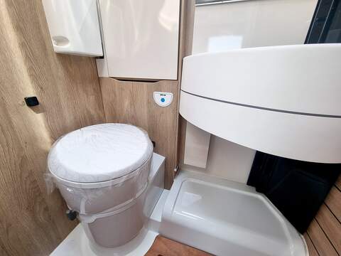 Mobilvetta K-Yacht Motorhome - U470