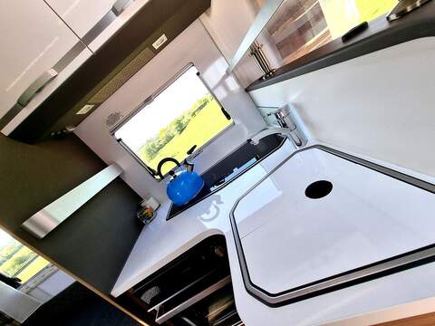 Adria Matrix Supreme 670 SLT - U493