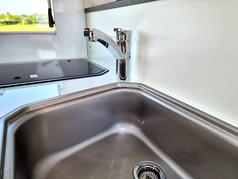 Adria Matrix Supreme 670 SLT - U493