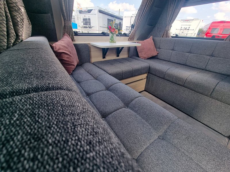 Adria Altea Dart  - U506