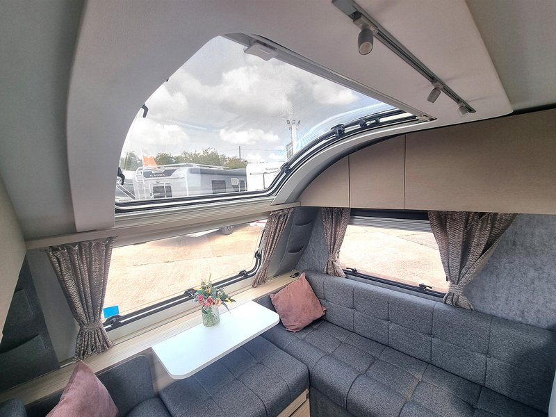 Adria Altea Dart  - U506