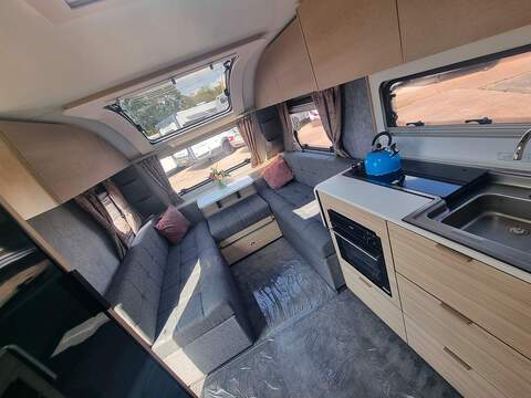 Adria Altea Dart  - U506