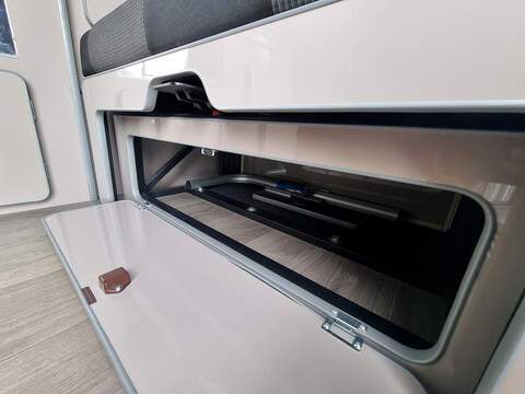 VW T28 Camper King Monte Carlo  - U517