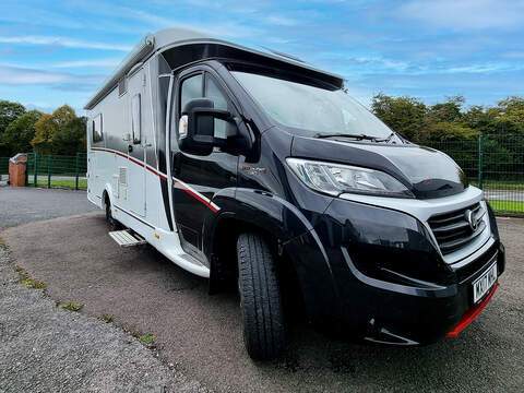 Dethleffs Globebus T007 2000 2dr Motorhome Automatic Diesel