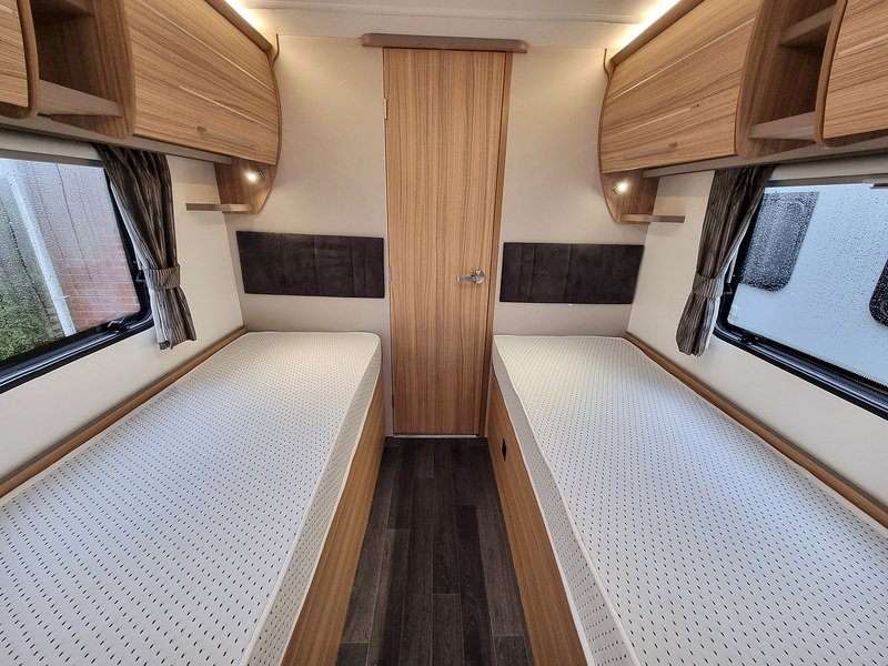 Bailey Phoenix GT75 642  - U527