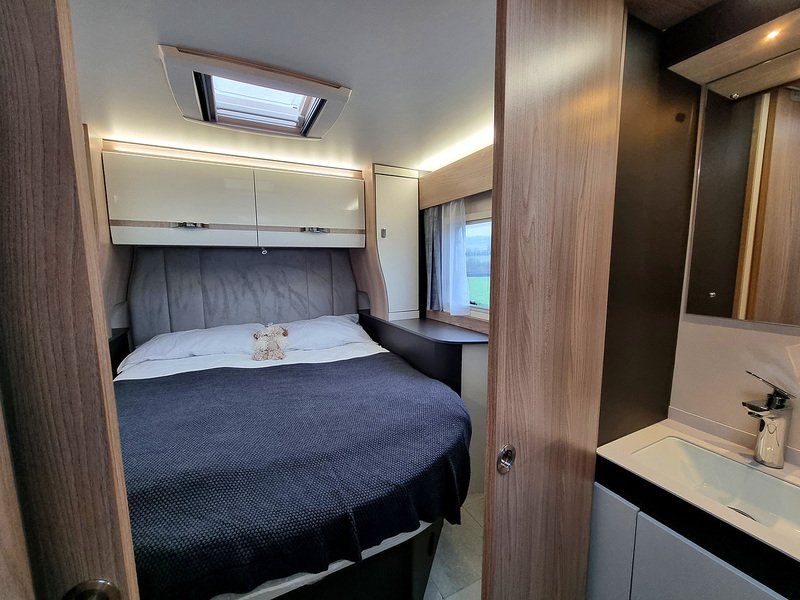 Swift Voyager 594 - U529