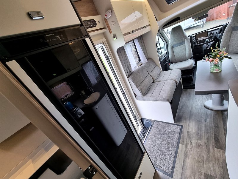 Swift Voyager 594 - U529