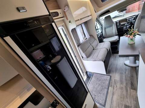 Swift Voyager 594 - U529