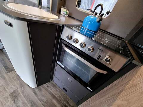 Swift Voyager 594 - U529