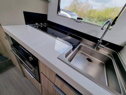 Adria Compact Supreme DL  - U537