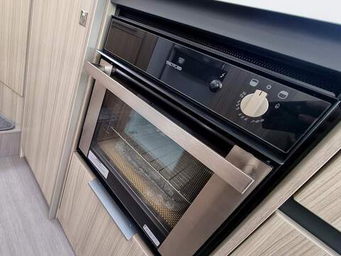 Adria Compact Supreme DL  - U537