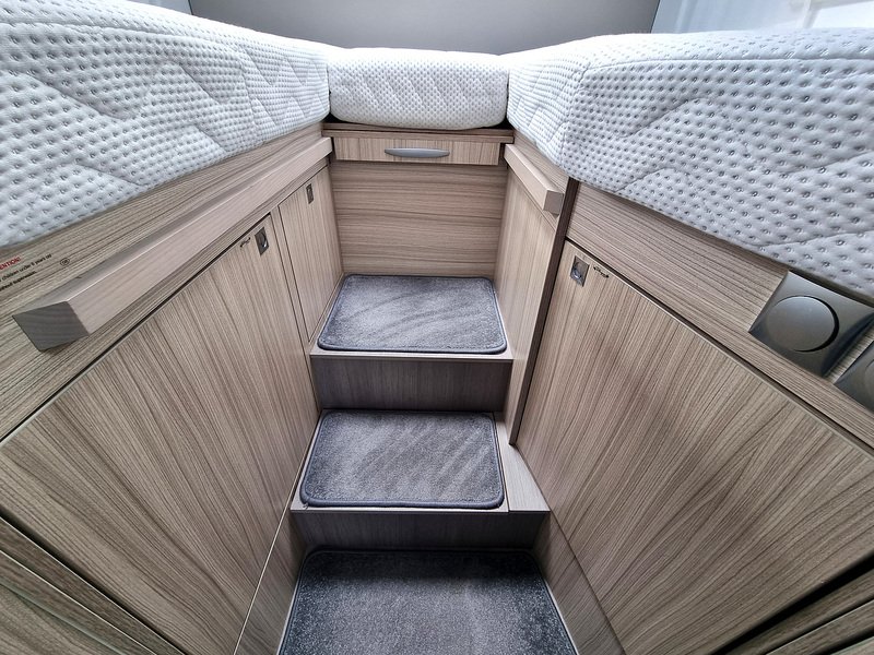 Adria Compact Supreme DL  - U537