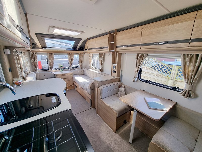 Coachman Pastiche 520/4  - U539