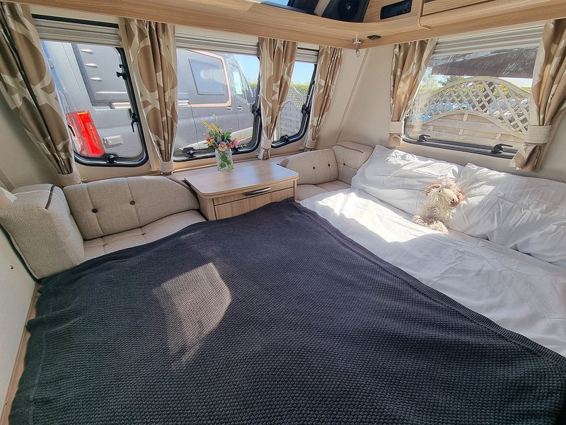 Coachman Pastiche 520/4  - U539