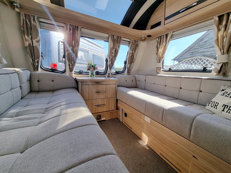 Coachman Pastiche 520/4  - U539