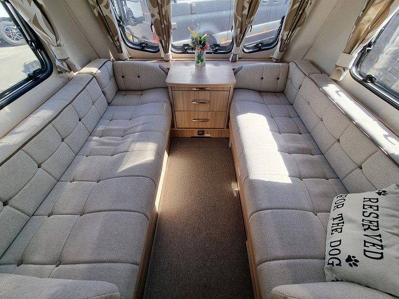Coachman Pastiche 520/4  - U539