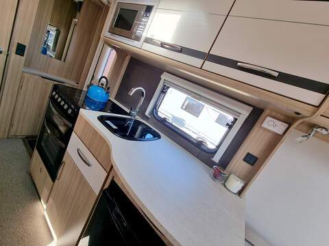 Coachman Pastiche 520/4  - U539