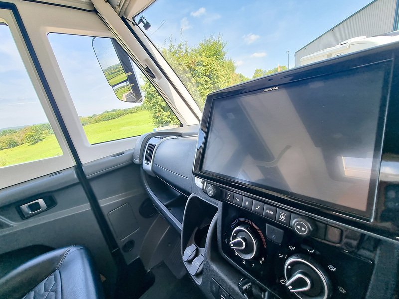 Adria Sonic Supreme 710 SC - U550