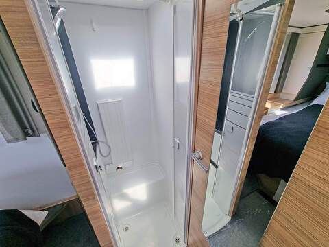 Adria Sonic Supreme 710 SC - U550