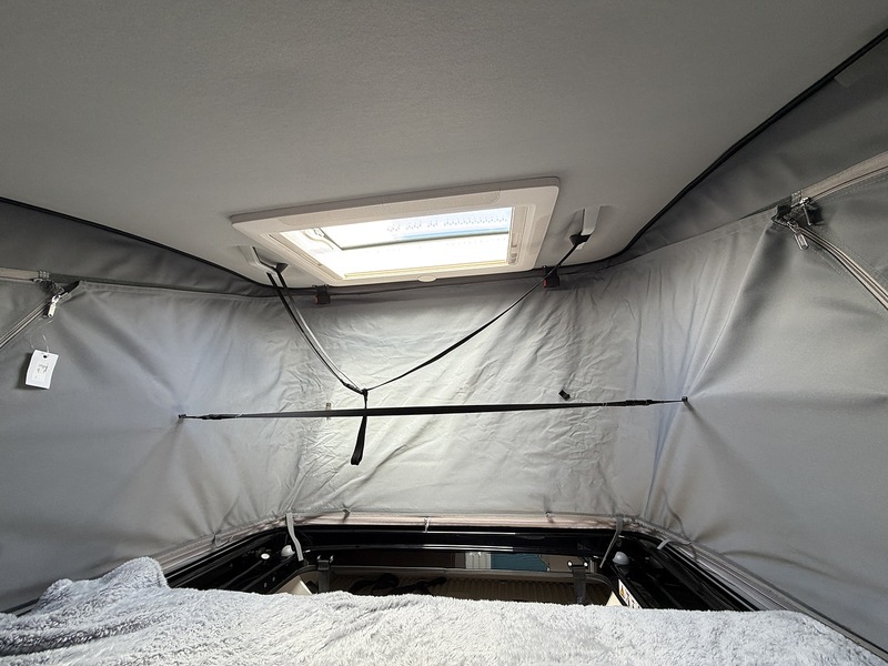 Sunlight Cliff Vanlife  - U554