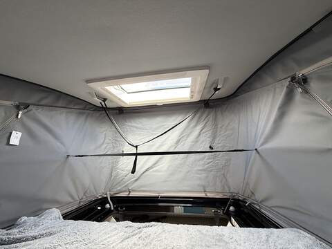 Sunlight Cliff Vanlife  - U554