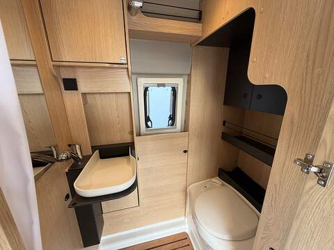 Sunlight Cliff Vanlife  - U554