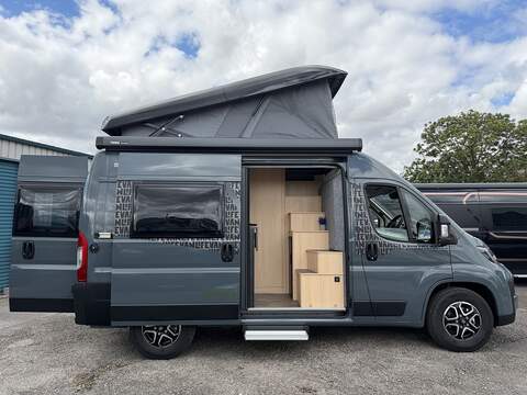 Sunlight Cliff Vanlife  - U554