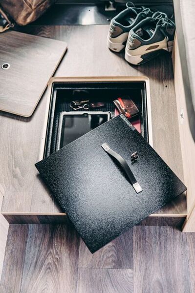 Sunlight Safe Image 2