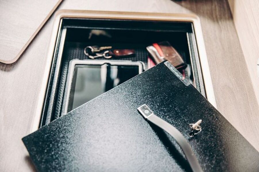 Sunlight Safe Image 3