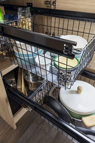Kitchen pull-out for motorhomes Image 2