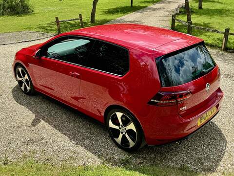 Volkswagen Golf Golf 2.0 TSI BlueMotion Tech GTI DSG Euro 6 (s/s) 3dr - U10001058