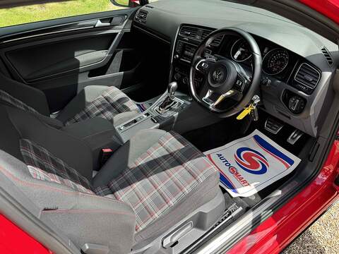 Volkswagen Golf Golf 2.0 TSI BlueMotion Tech GTI DSG Euro 6 (s/s) 3dr - U10001058