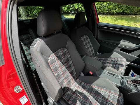 Volkswagen Golf Golf 2.0 TSI BlueMotion Tech GTI DSG Euro 6 (s/s) 3dr - U10001058