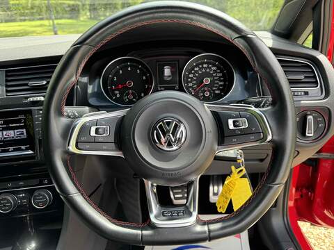 Volkswagen Golf Golf 2.0 TSI BlueMotion Tech GTI DSG Euro 6 (s/s) 3dr - U10001058