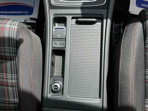 Volkswagen Golf Golf 2.0 TSI BlueMotion Tech GTI DSG Euro 6 (s/s) 3dr - U10001058