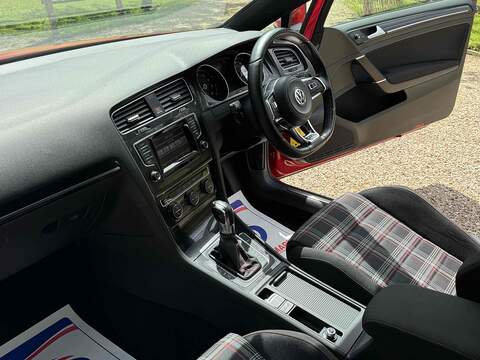 Volkswagen Golf Golf 2.0 TSI BlueMotion Tech GTI DSG Euro 6 (s/s) 3dr - U10001058