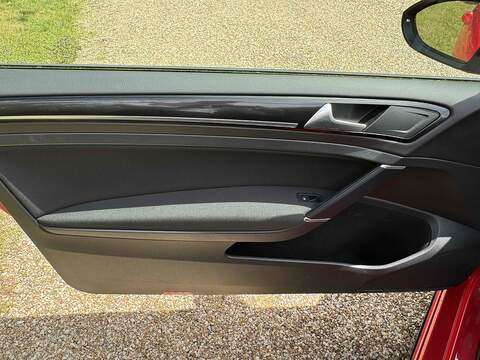 Volkswagen Golf Golf 2.0 TSI BlueMotion Tech GTI DSG Euro 6 (s/s) 3dr - U10001058