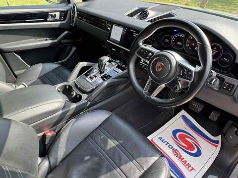 Porsche Cayenne Cayenne 3.0T V6 TiptronicS 4WD Euro 6 (s/s) 5dr - U10001575