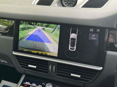 Porsche Cayenne Cayenne 3.0T V6 TiptronicS 4WD Euro 6 (s/s) 5dr - U10001575