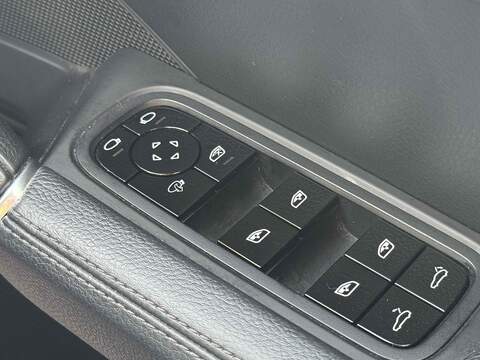 Porsche Cayenne Cayenne 3.0T V6 TiptronicS 4WD Euro 6 (s/s) 5dr - U10001575