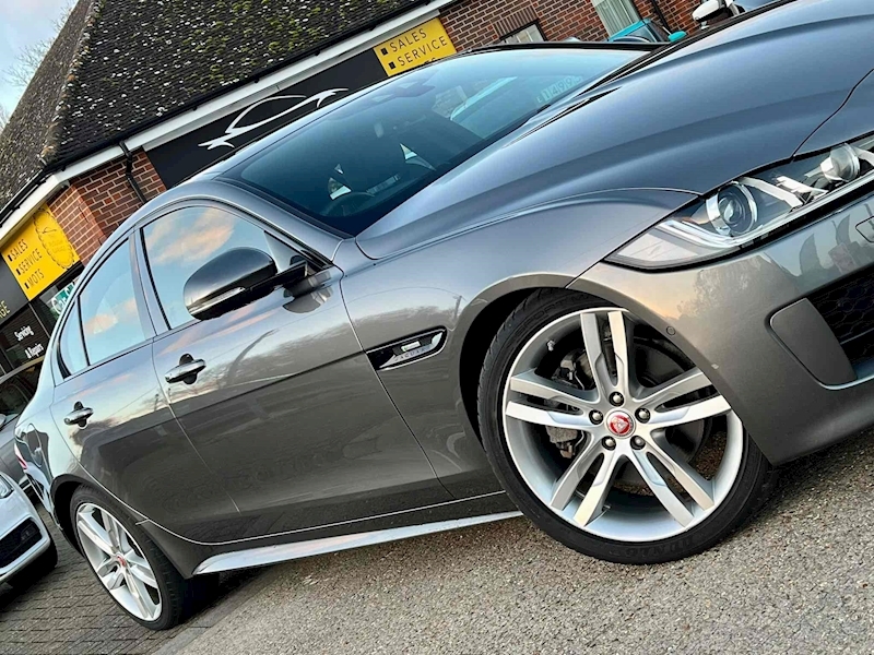 Jaguar XE GTDi R-Sport - U10001628