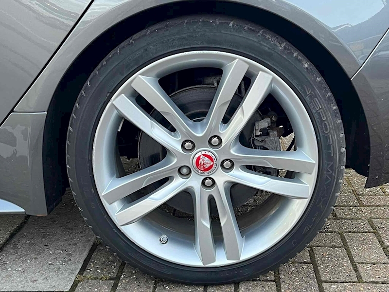 Jaguar XE GTDi R-Sport - U10001628