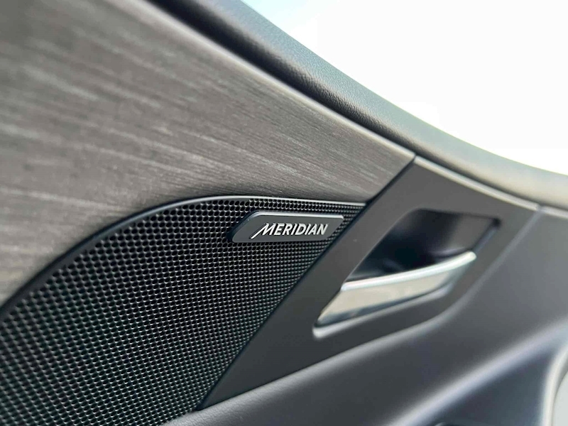 Jaguar XE GTDi R-Sport - U10001628